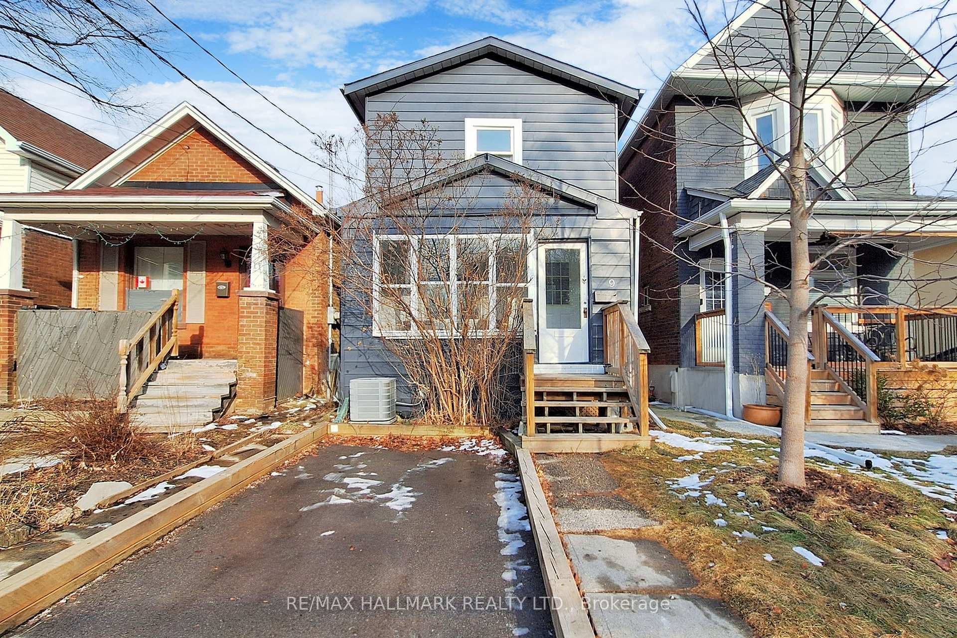 9 Newman Avenue photo 35