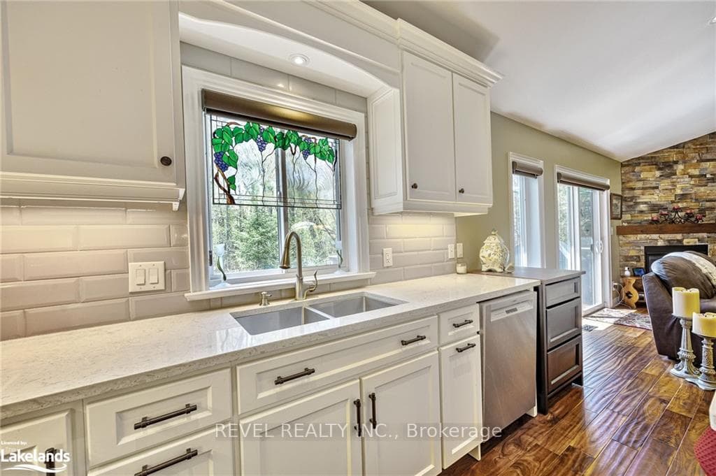 70 Moreau Parkway photo 9