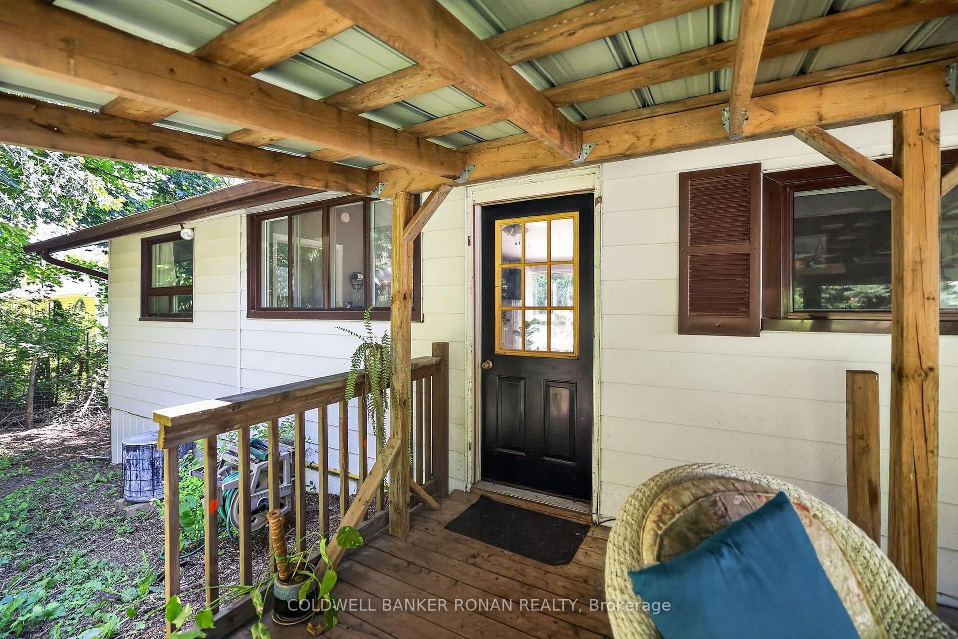 16 Dean Road photo 34