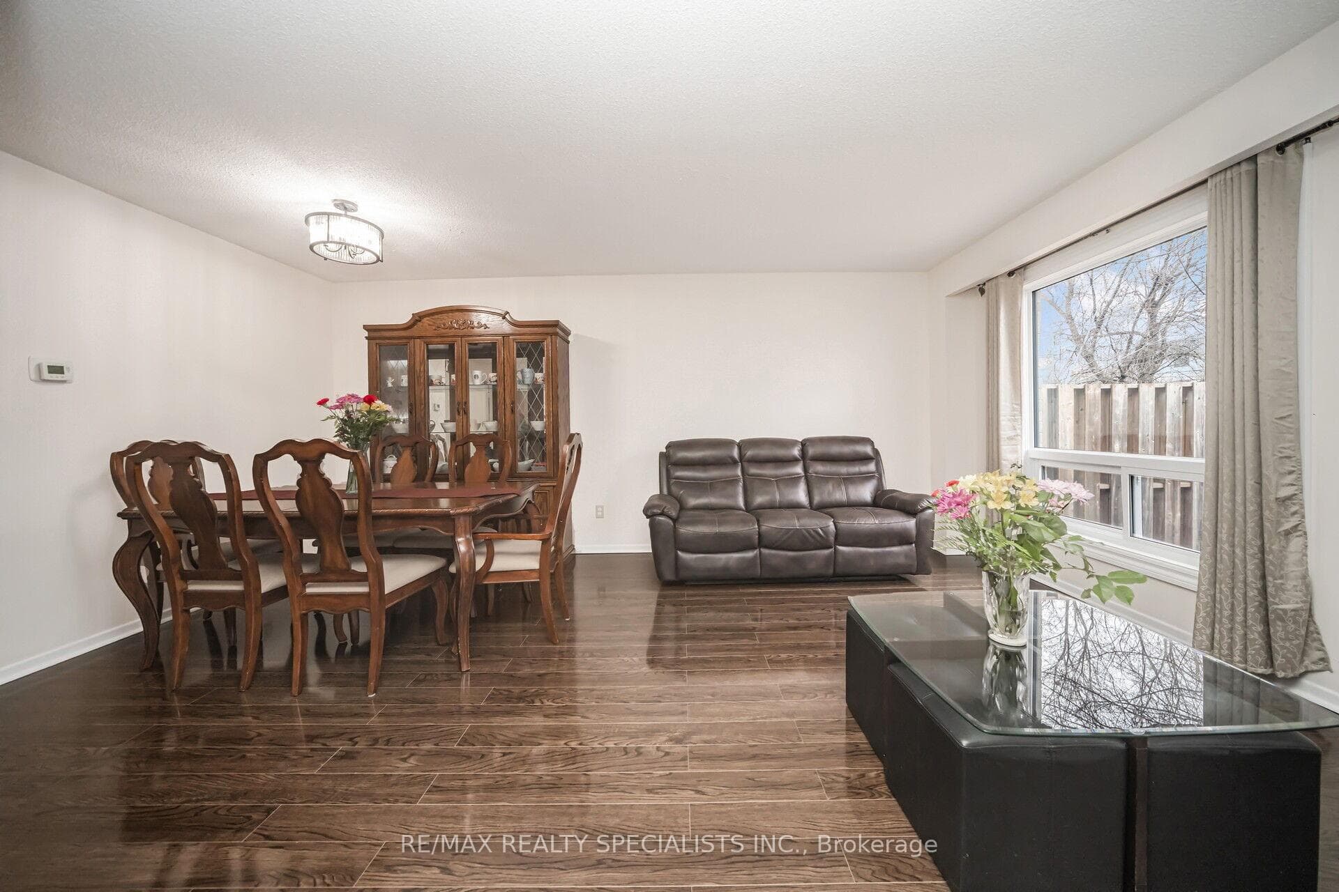 70 Primrose Crescent photo 9