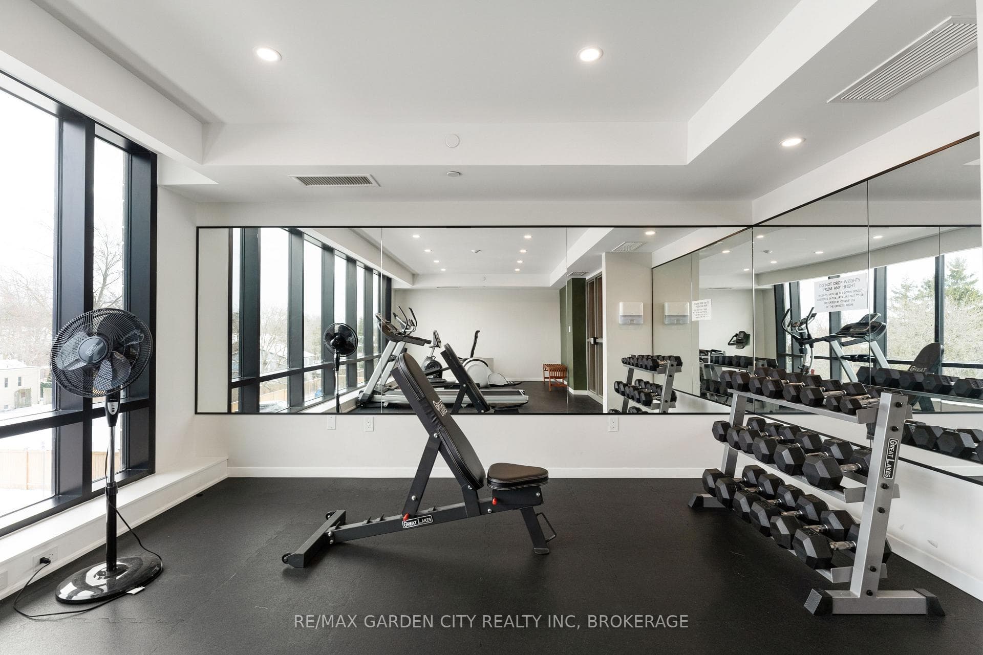3998 Victoria Avenue Unit 110 photo 19