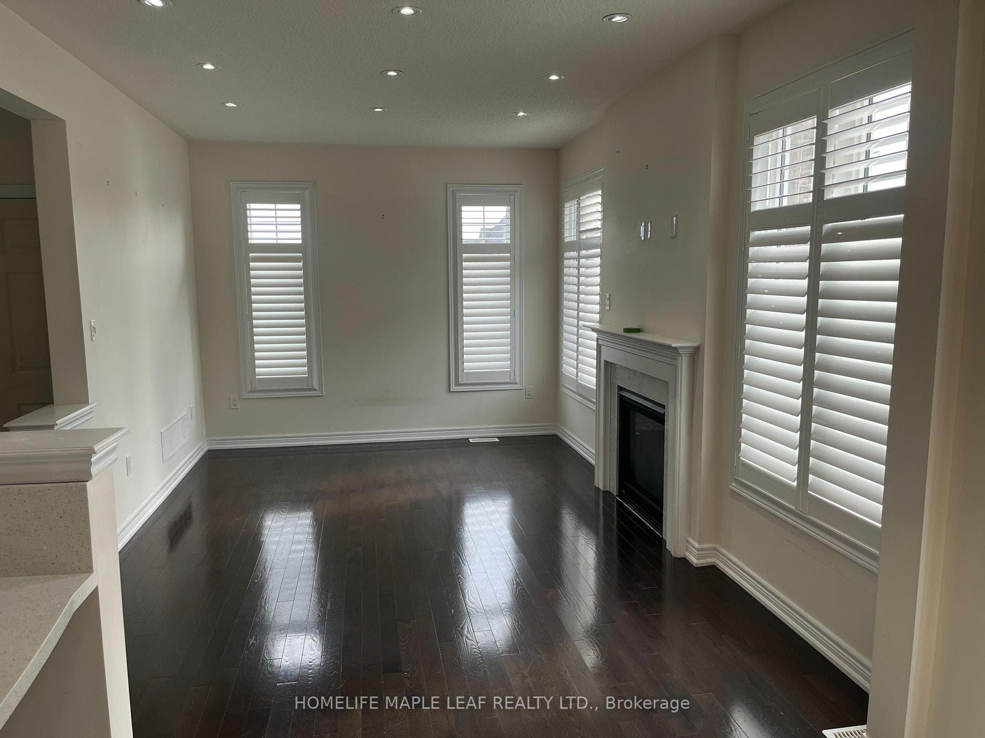 14 Nightland Court photo 9