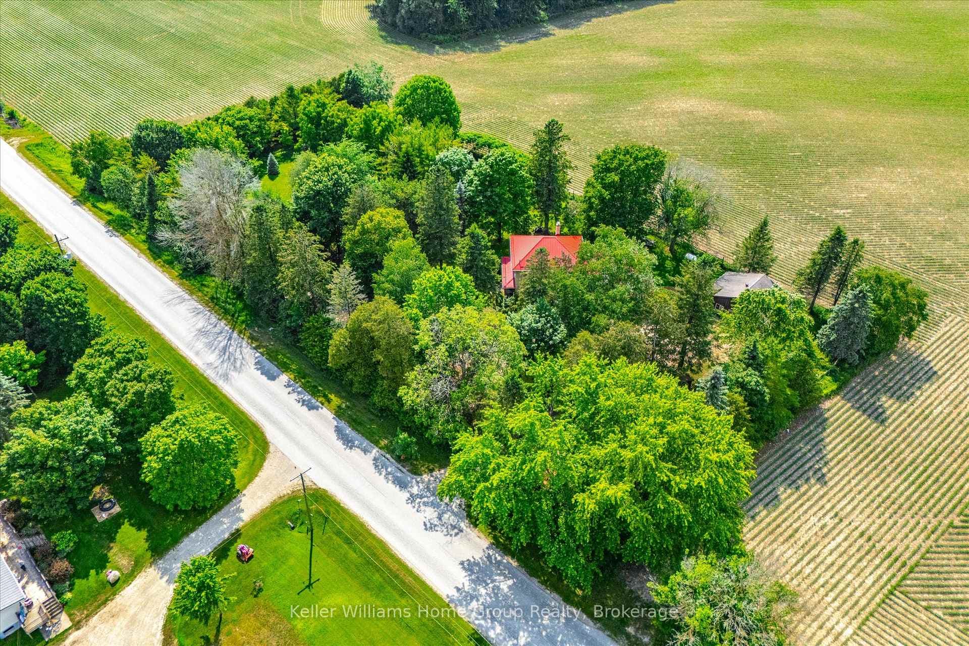 9540 Ayton Road photo 2