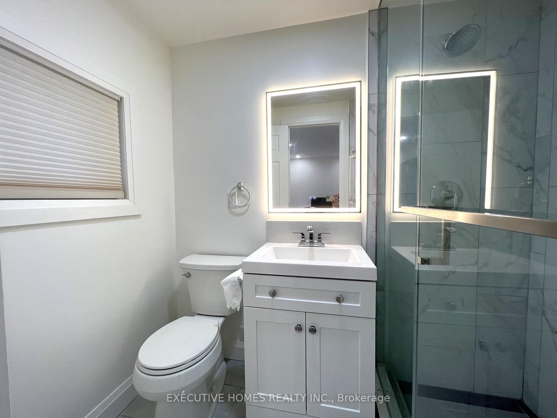 962 Raintree Lane photo 10