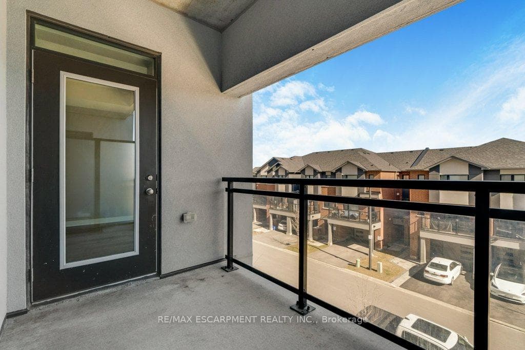 480 Gordon Krantz Avenue Unit 303 photo 29