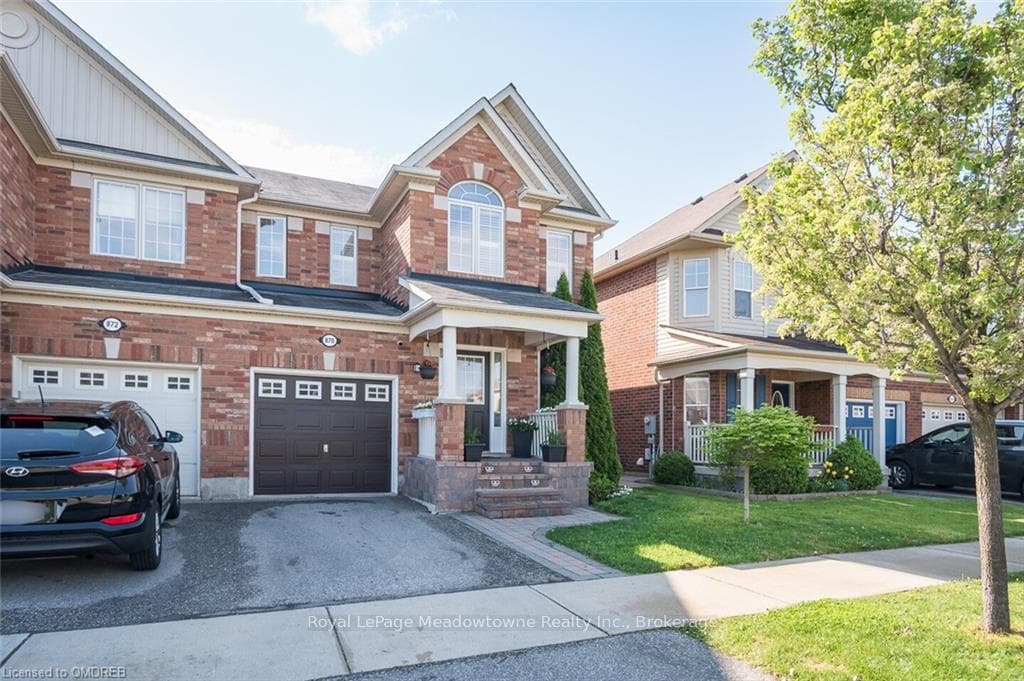 Well Maintained Curb Appeal