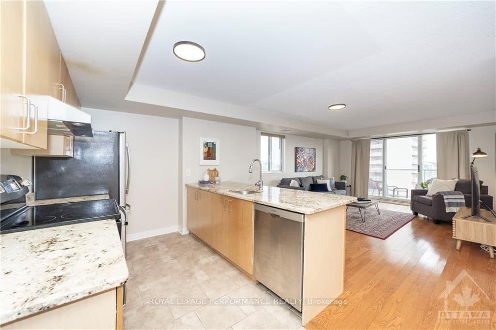 429 SOMERSET Street Unit 1205 photo 11