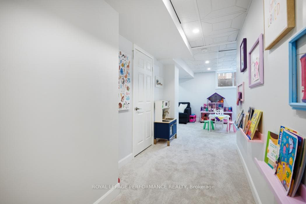 282 Aquarium Avenue photo 28