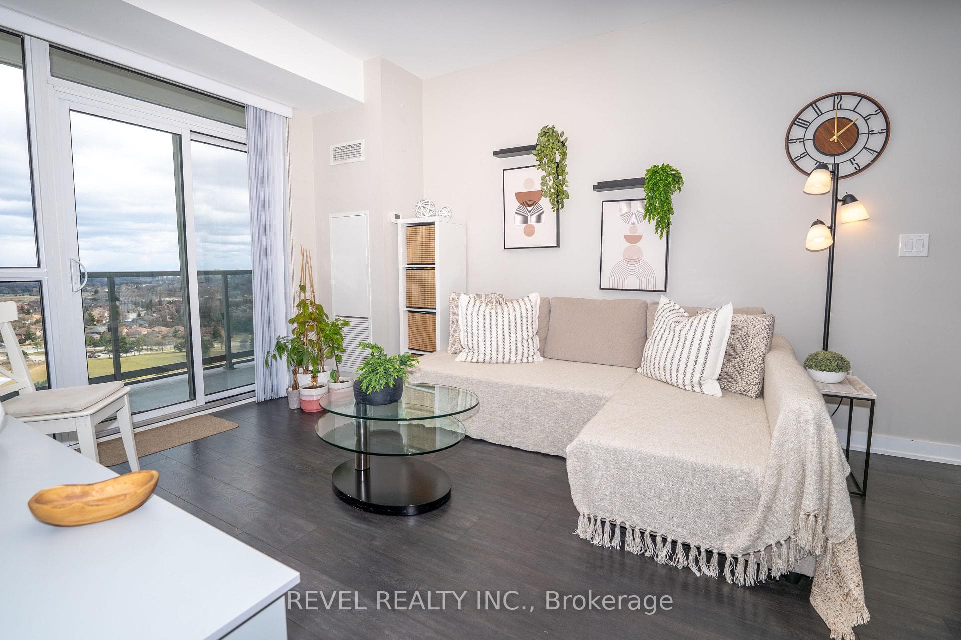 4633 Glen Erin Drive Unit 1705 photo 9
