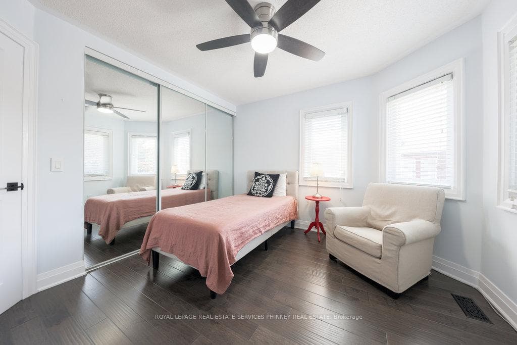 101 River Glen Boulevard photo 21