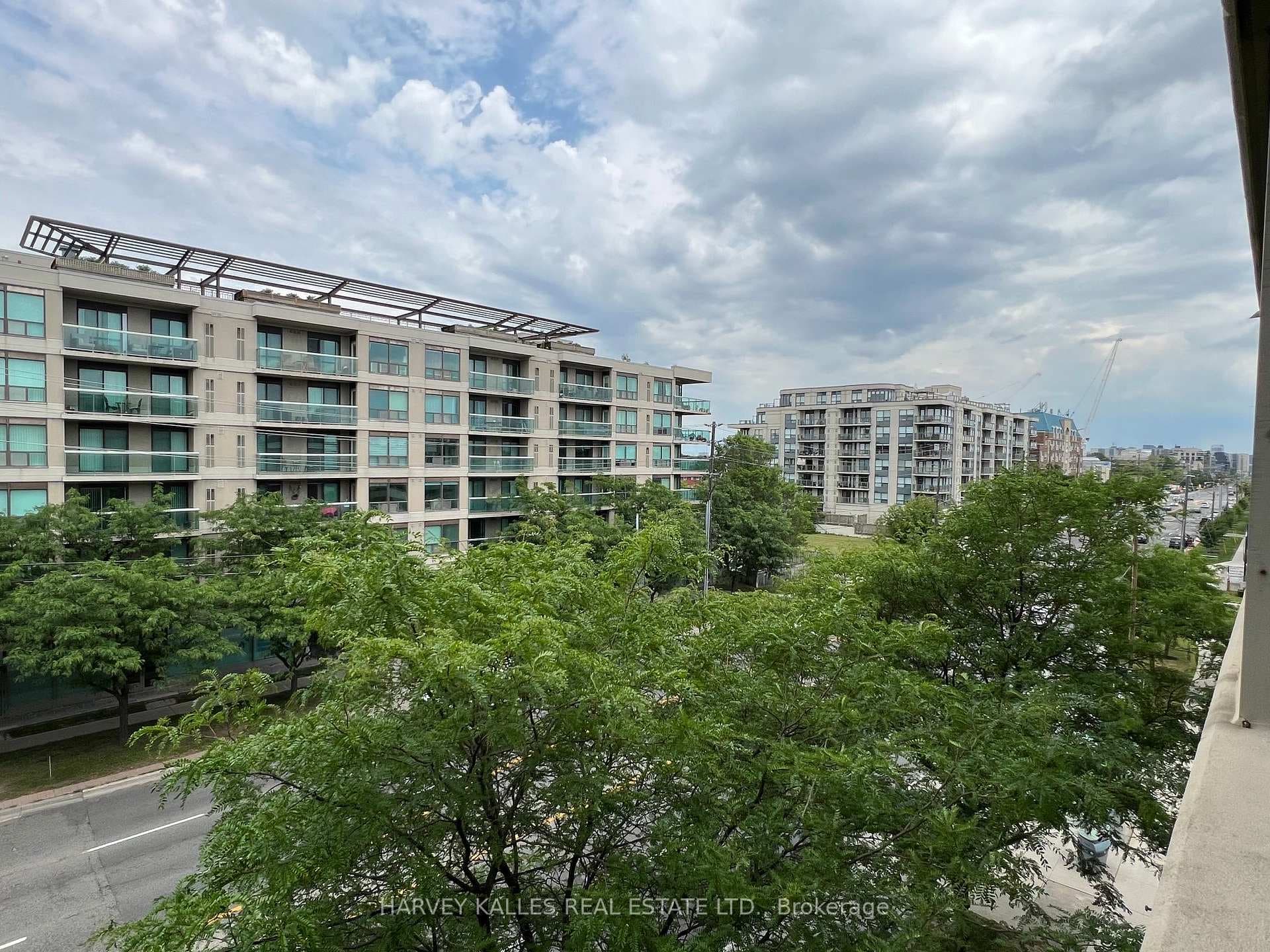 555 Wilson Heights Boulevard Unit 410 photo 21