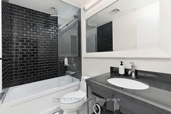 90 Park Lawn Road Unit 2307 photo 8