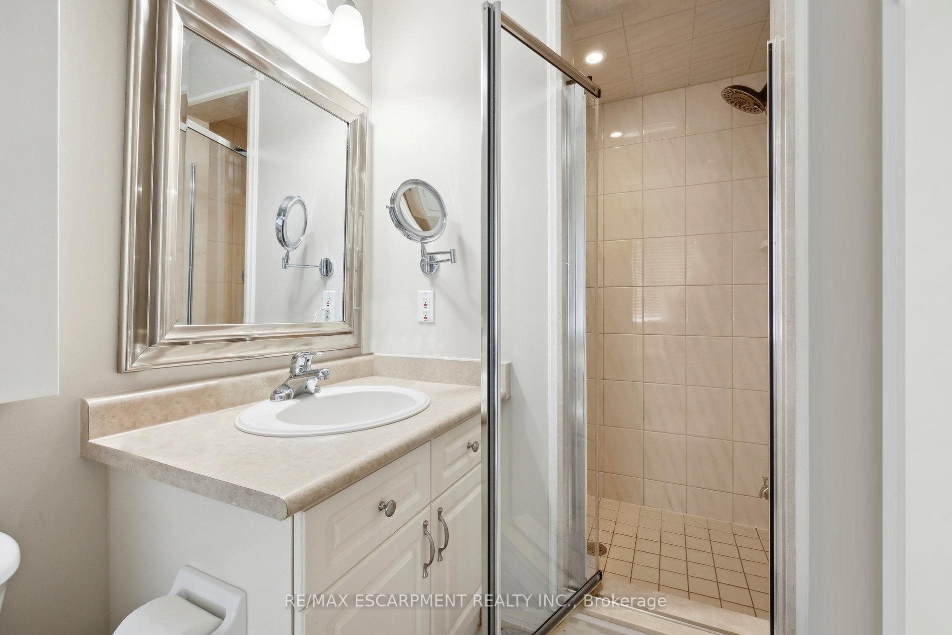 300 Ravineview Way Unit 44 photo 24