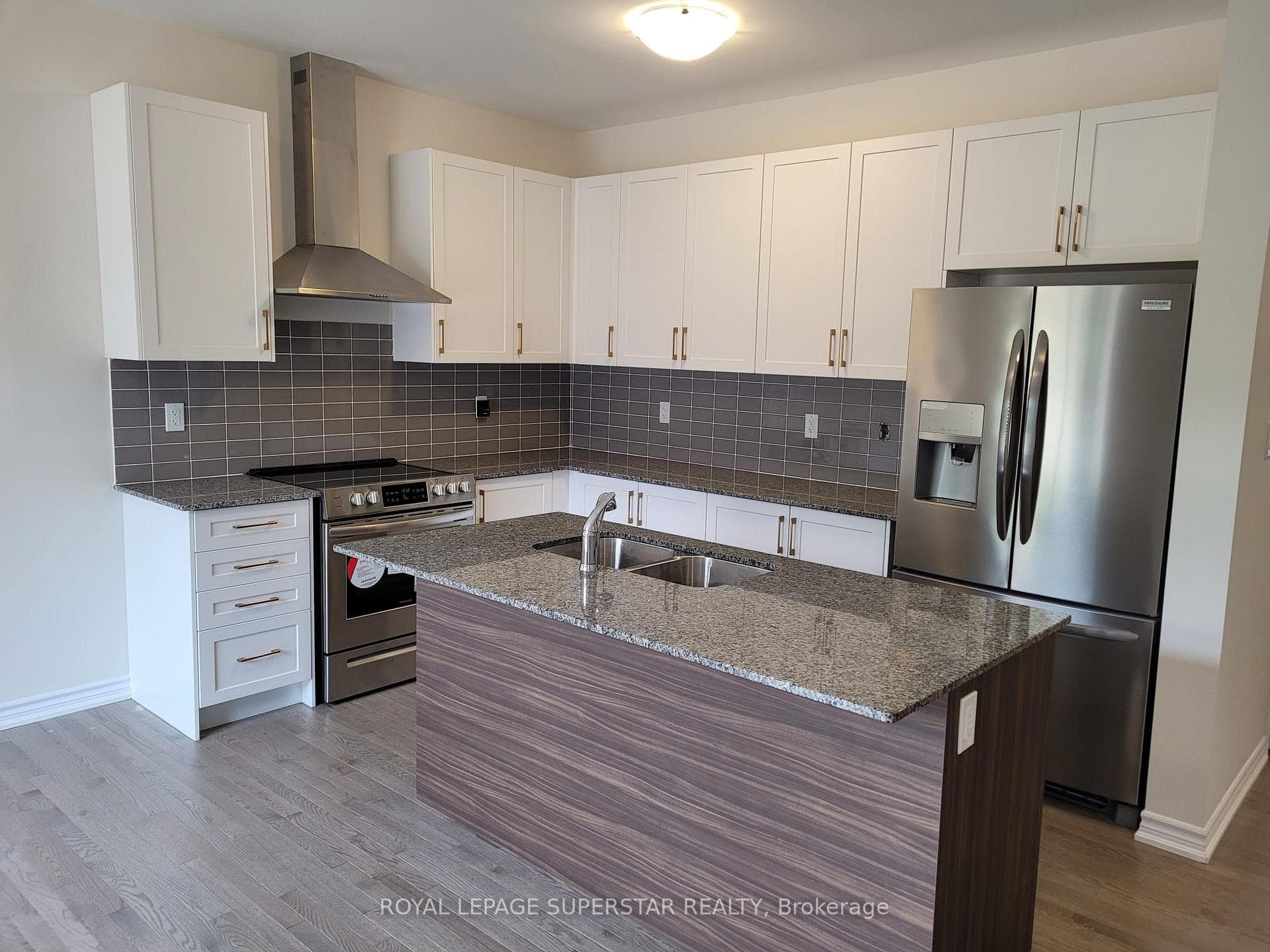 133 Berkely Street photo 29