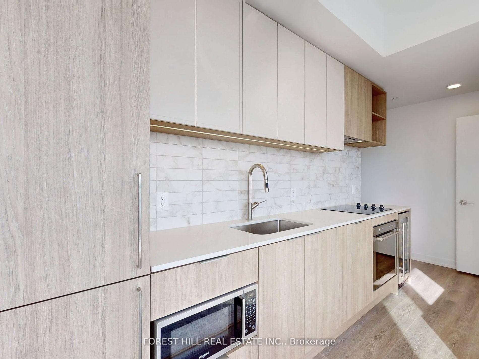 2020 Bathurst Street Unit 908 photo 15
