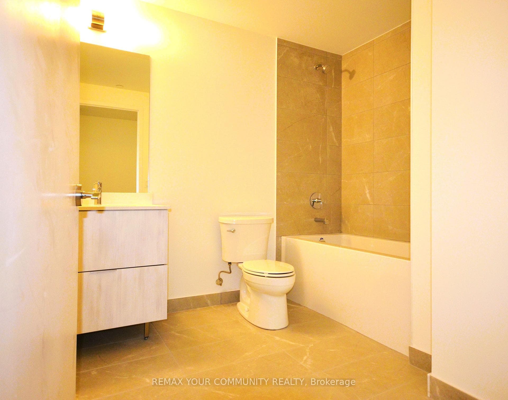 6 DAVID EYER Road Unit 708 photo 8