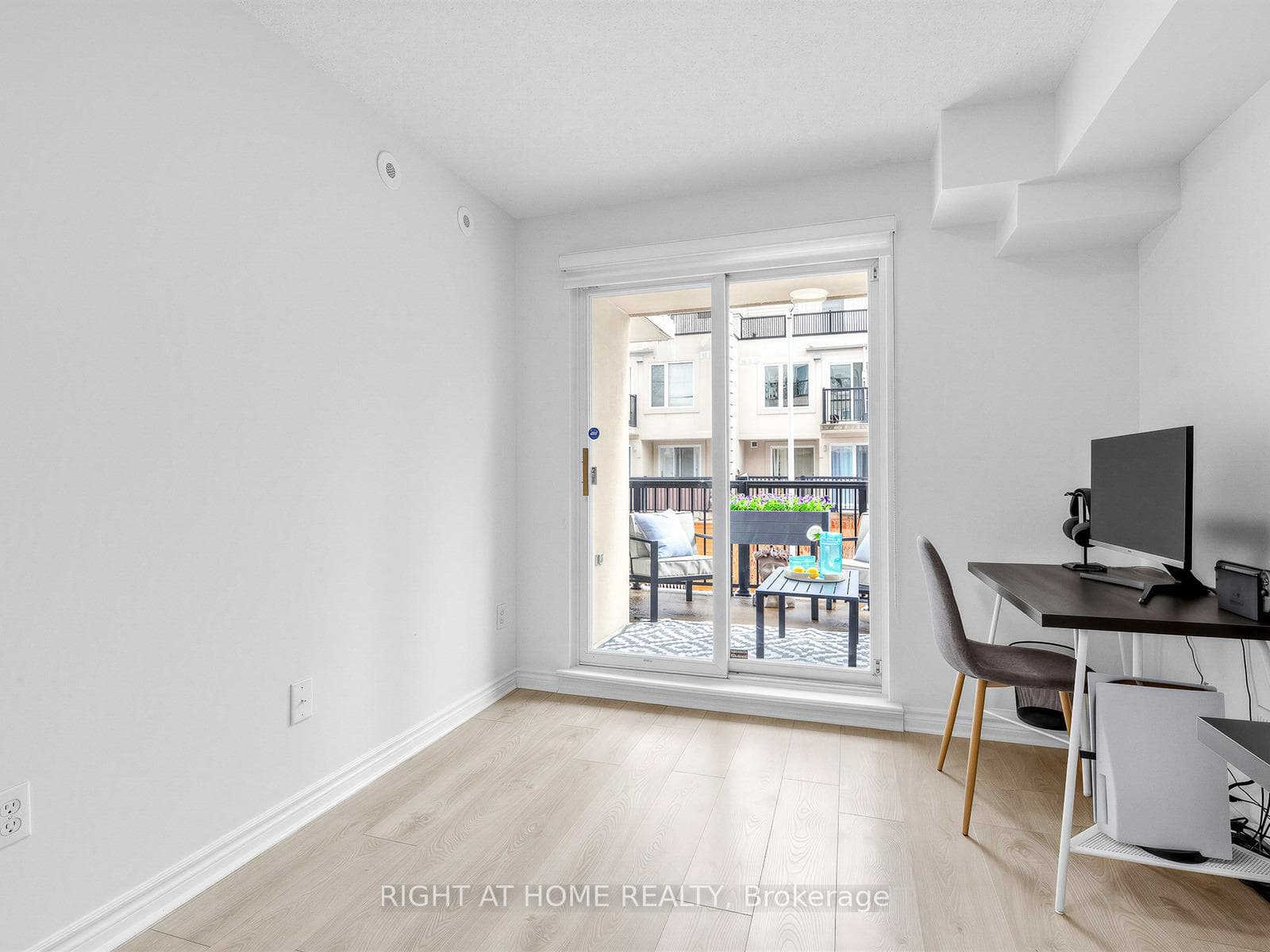 65 George Appleton Way Unit 2085 photo 17