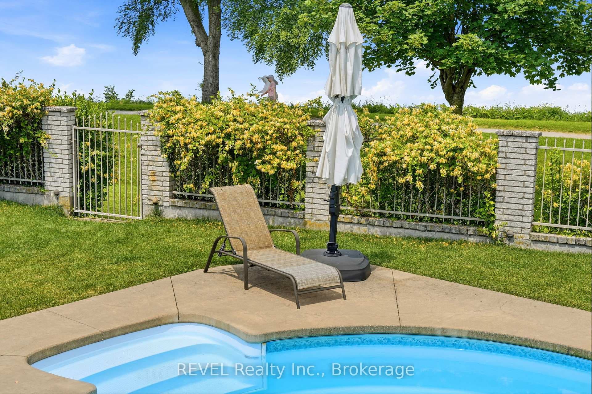 53 Beachview Drive photo 46
