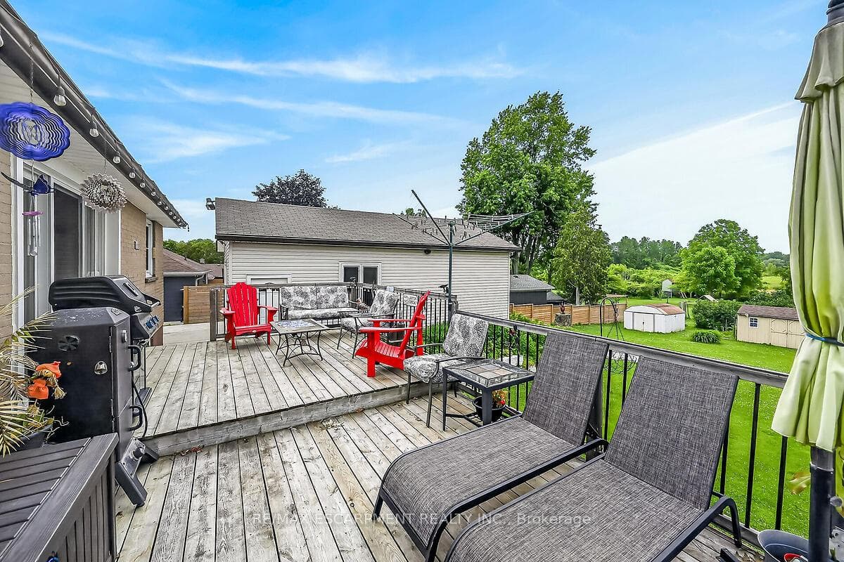 7344 Dickenson Road photo 36