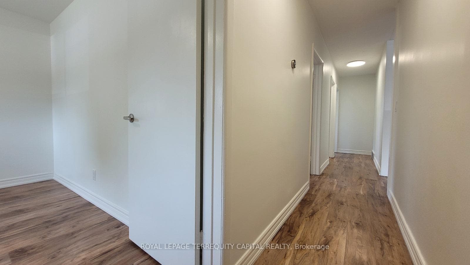 27 Fairburn Avenue Unit Main photo 11