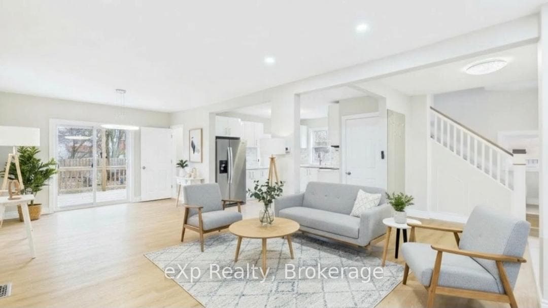 276 Foster Avenue photo 15