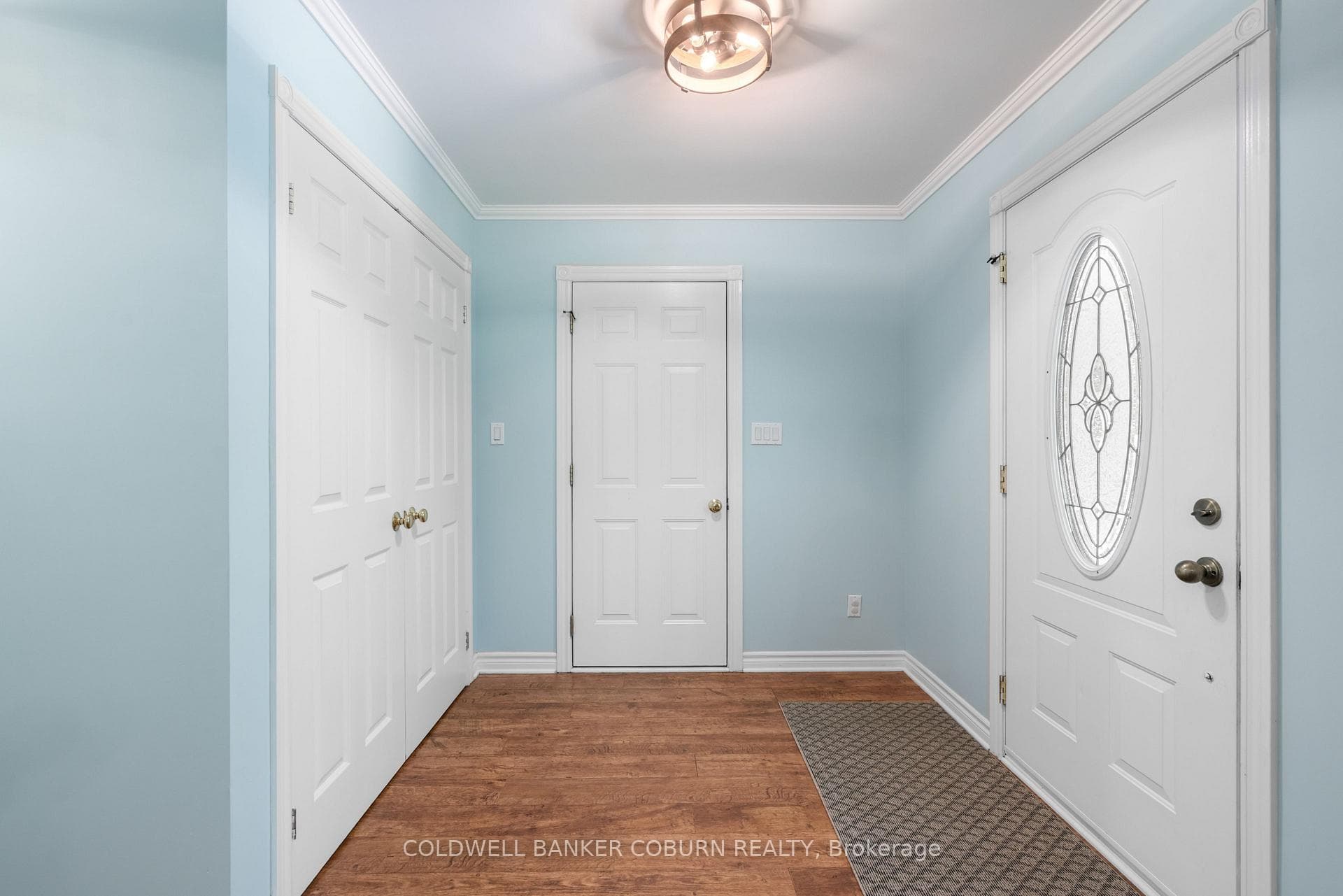 Huge front foyer with walk in coat closet