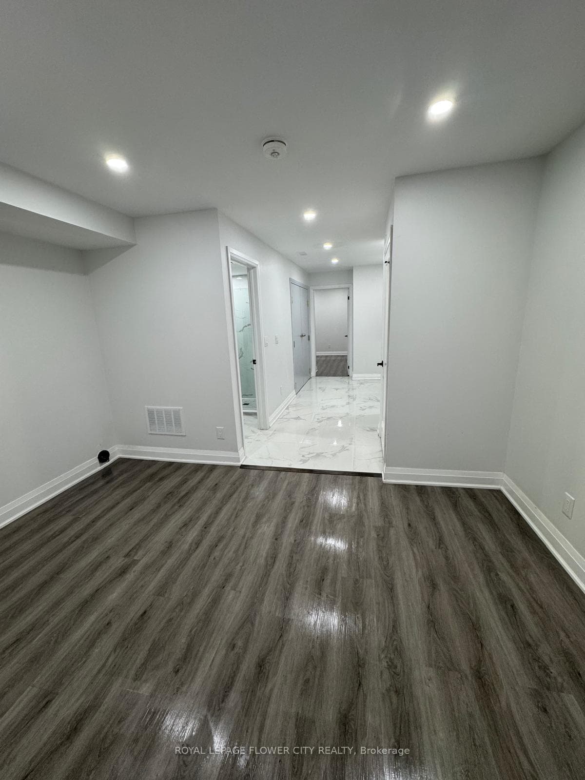 414 perth Avenue Unit #Bsmt photo 6