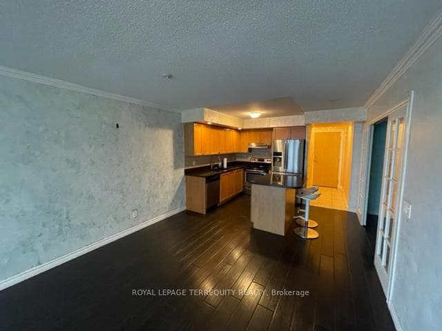 5233 Dundas Street Unit 2015 photo 11