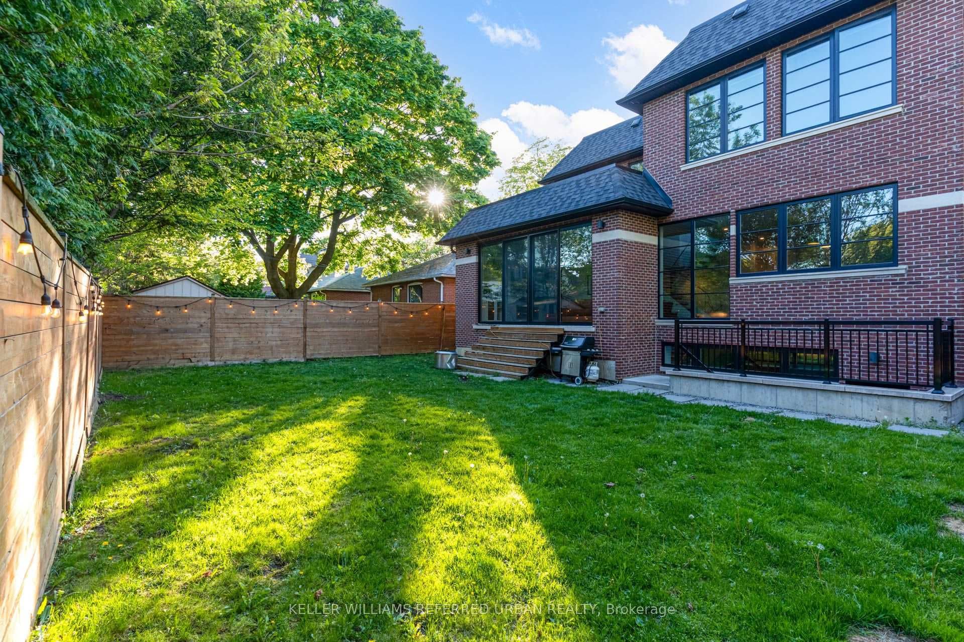 57 Ambleside Avenue photo 49