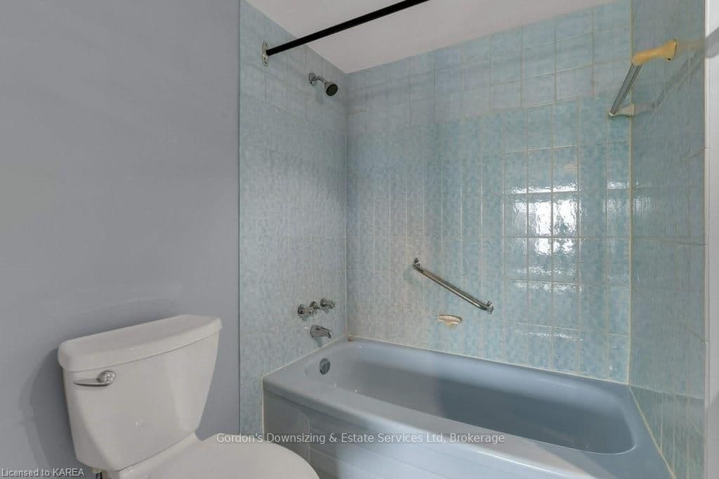 185 ONTARIO Street Unit 1301 photo 30