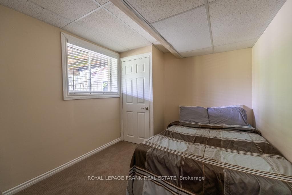 7 Cardinal Road photo 19