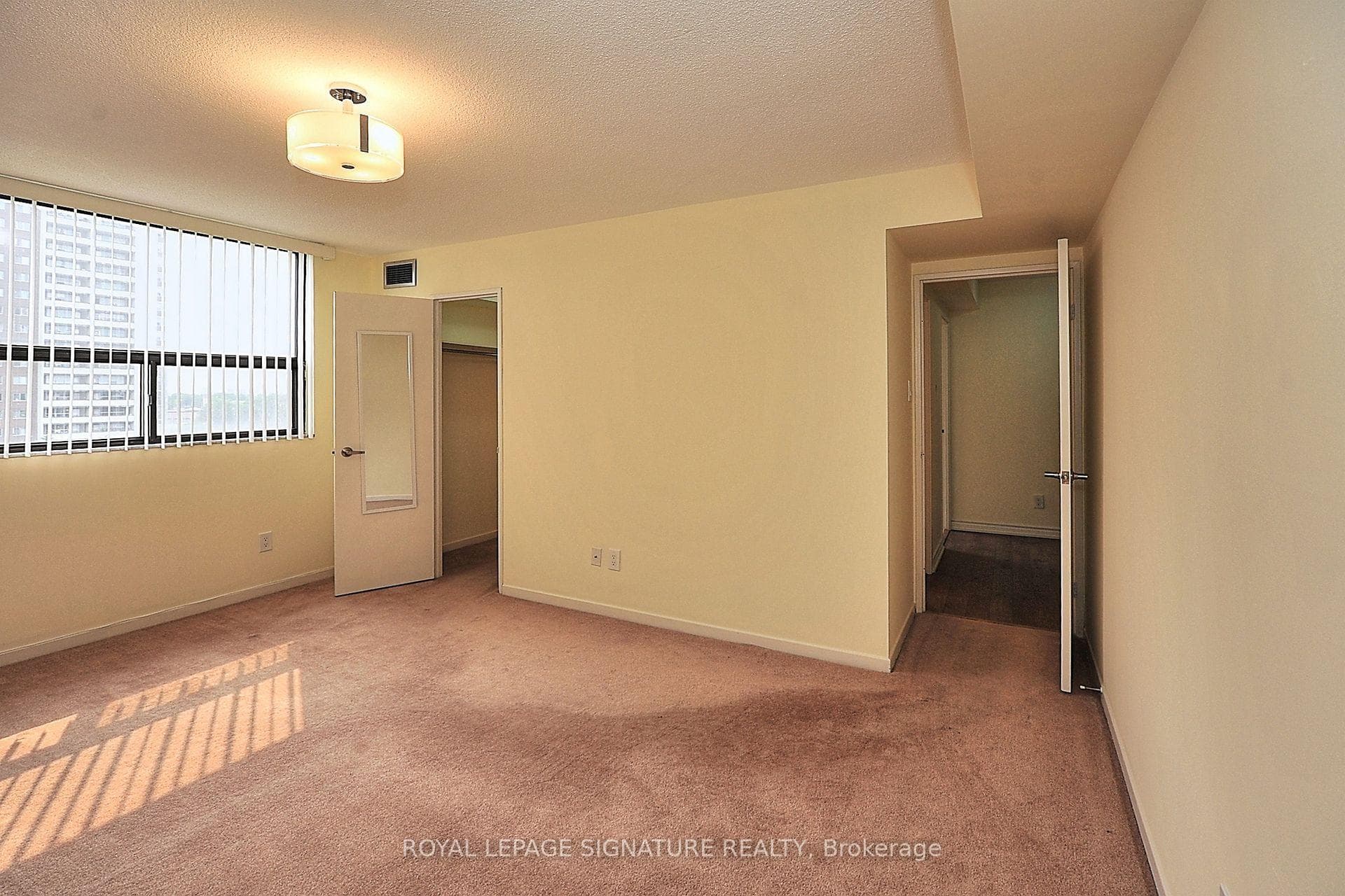 10 Tangreen Court Unit 702 photo 22
