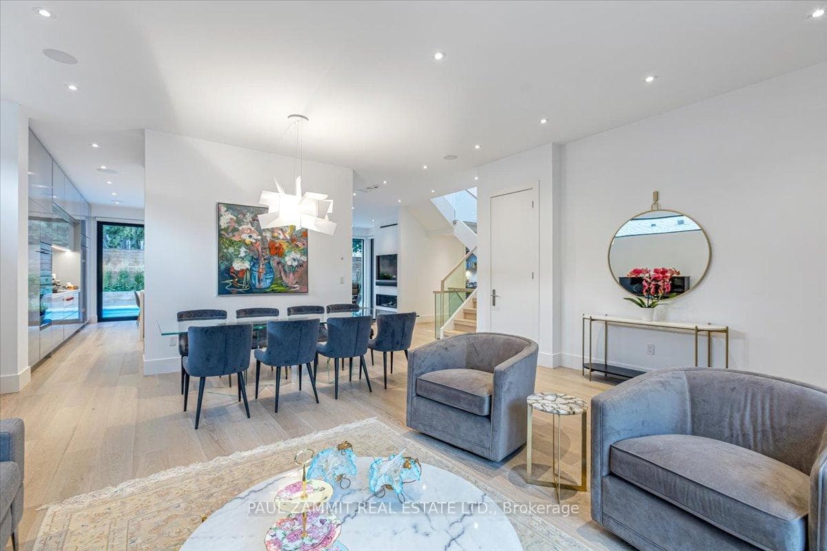 14 Rothsay Road photo 6