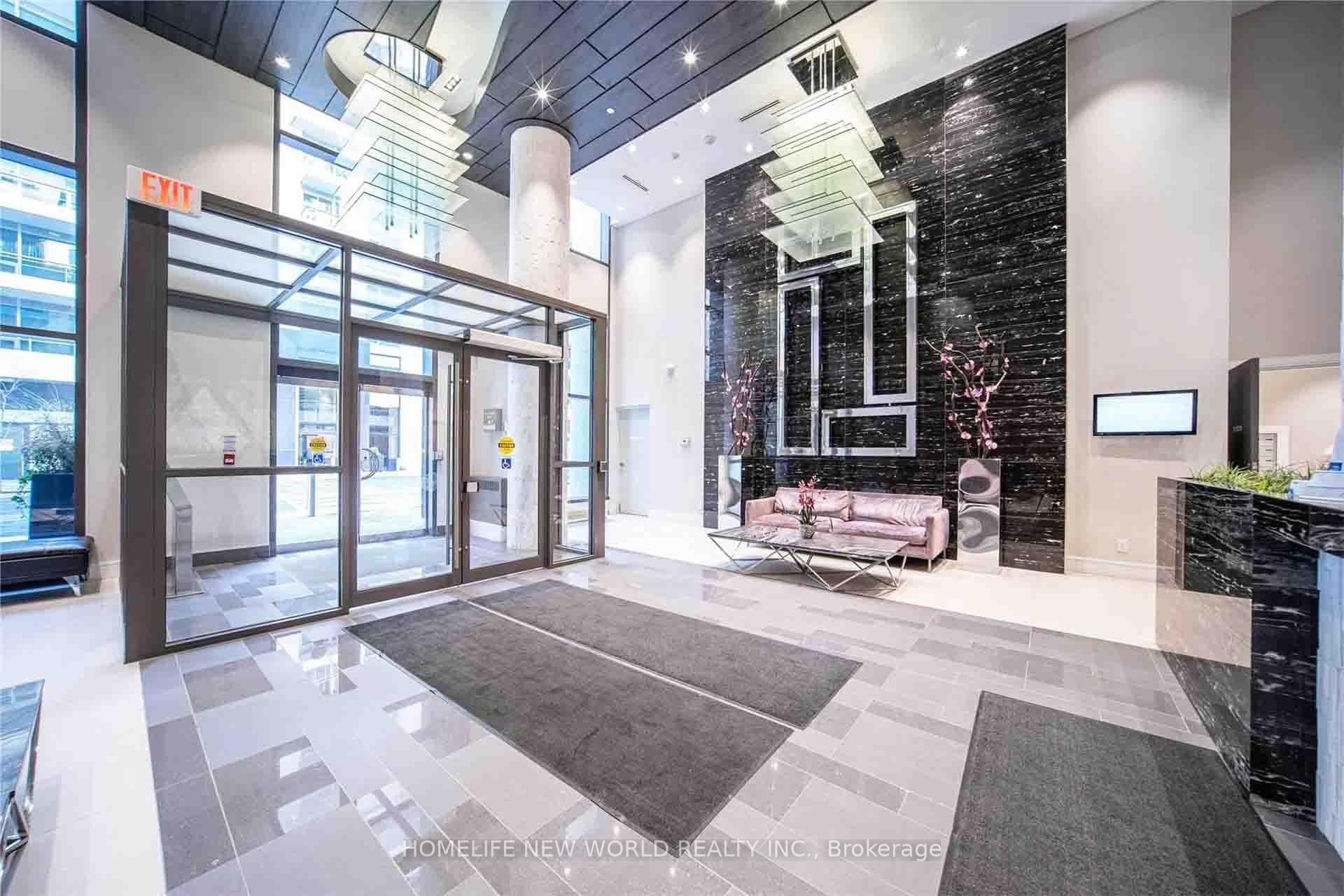 9201 Yonge Street Unit 2301 photo 3