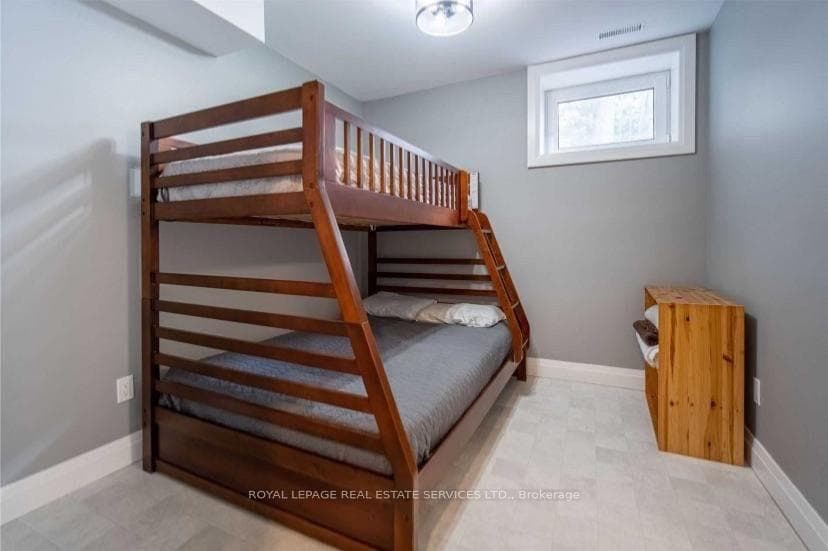 2365 Selwyn Bay Lane photo 34