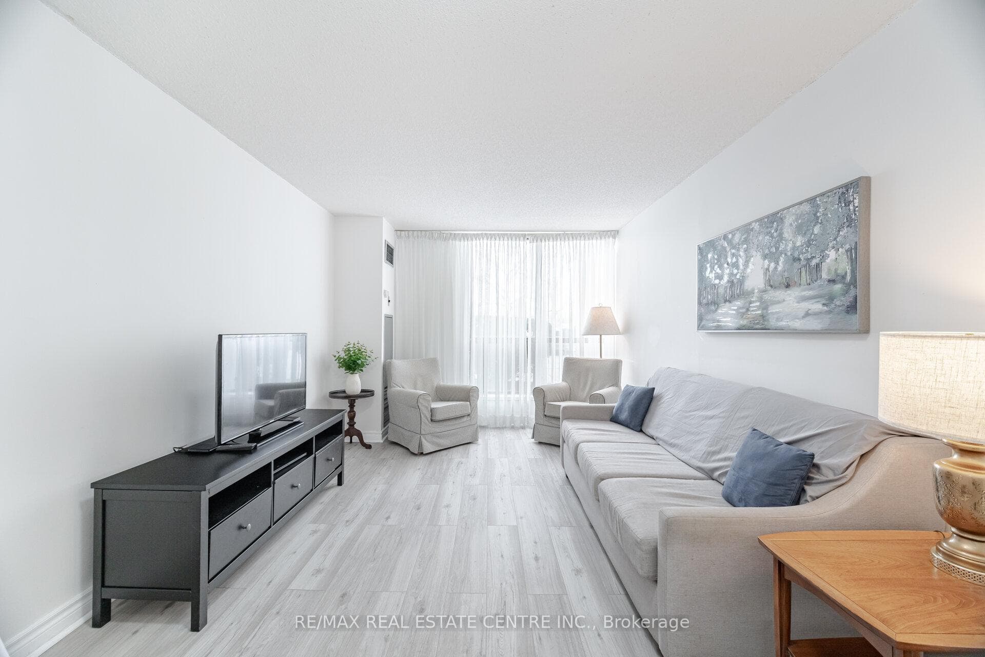 1111 Bough Beeches Boulevard Unit 103 photo 12