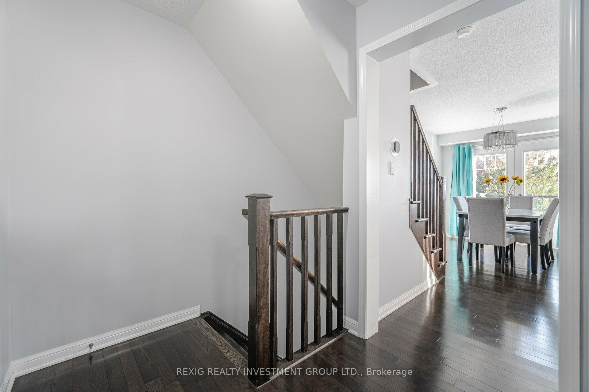 131 Bleasdale Avenue photo 7