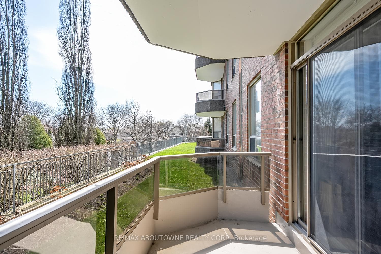1905 Pilgrims Way Unit 203 photo 25