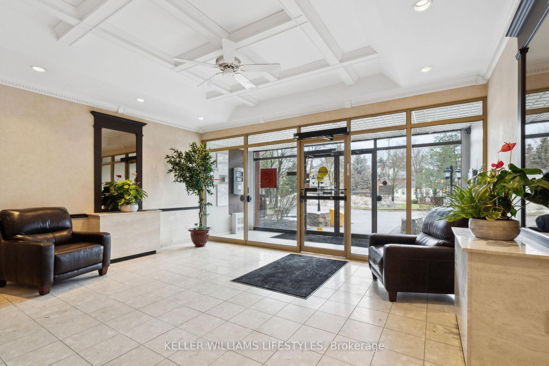 600 Talbot Street Unit 412 photo 4