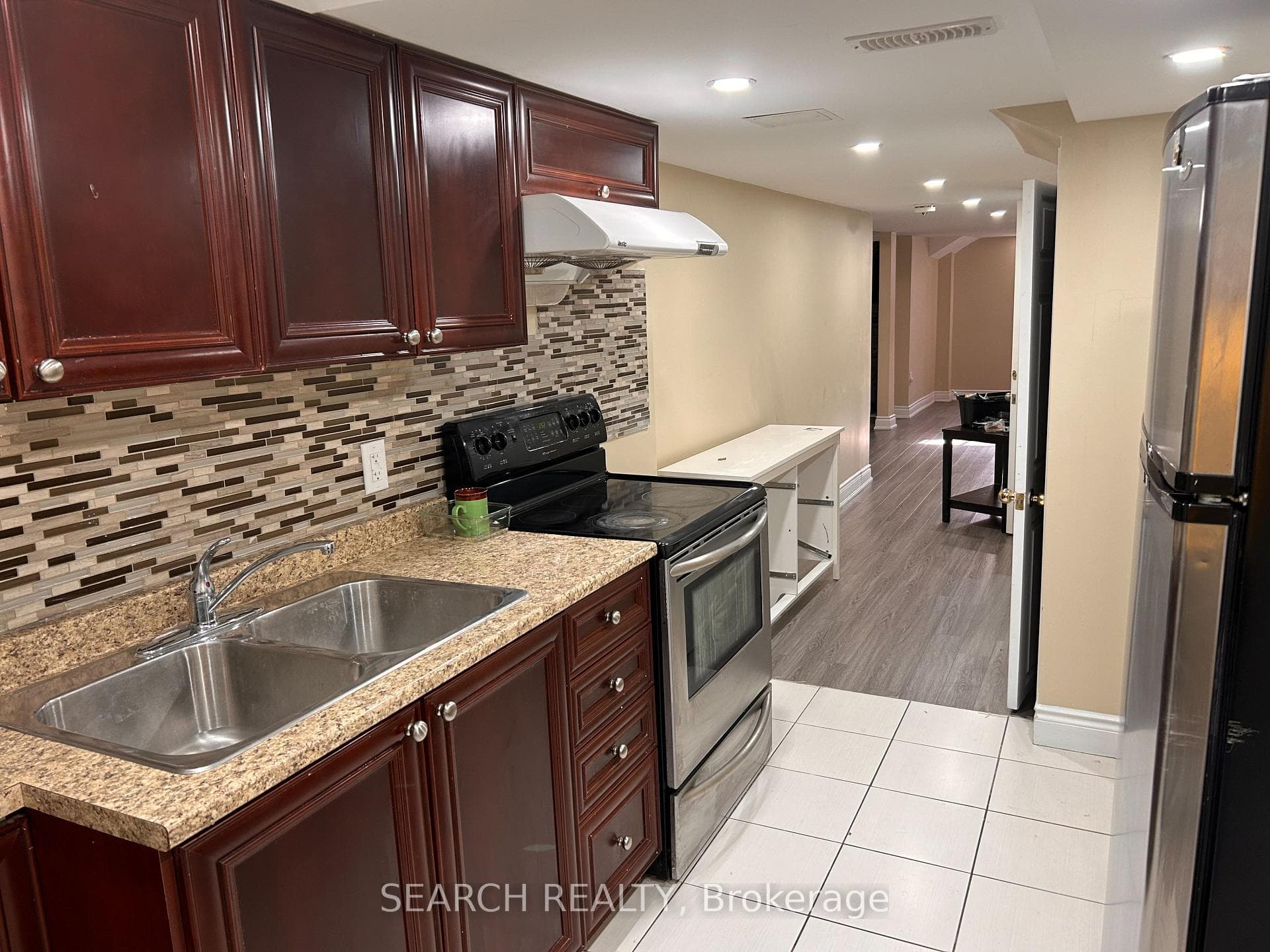 93 Templehill Road Unit B photo 6