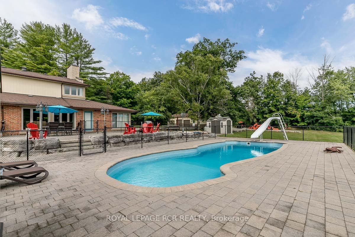 16365 Bathurst Street photo 39