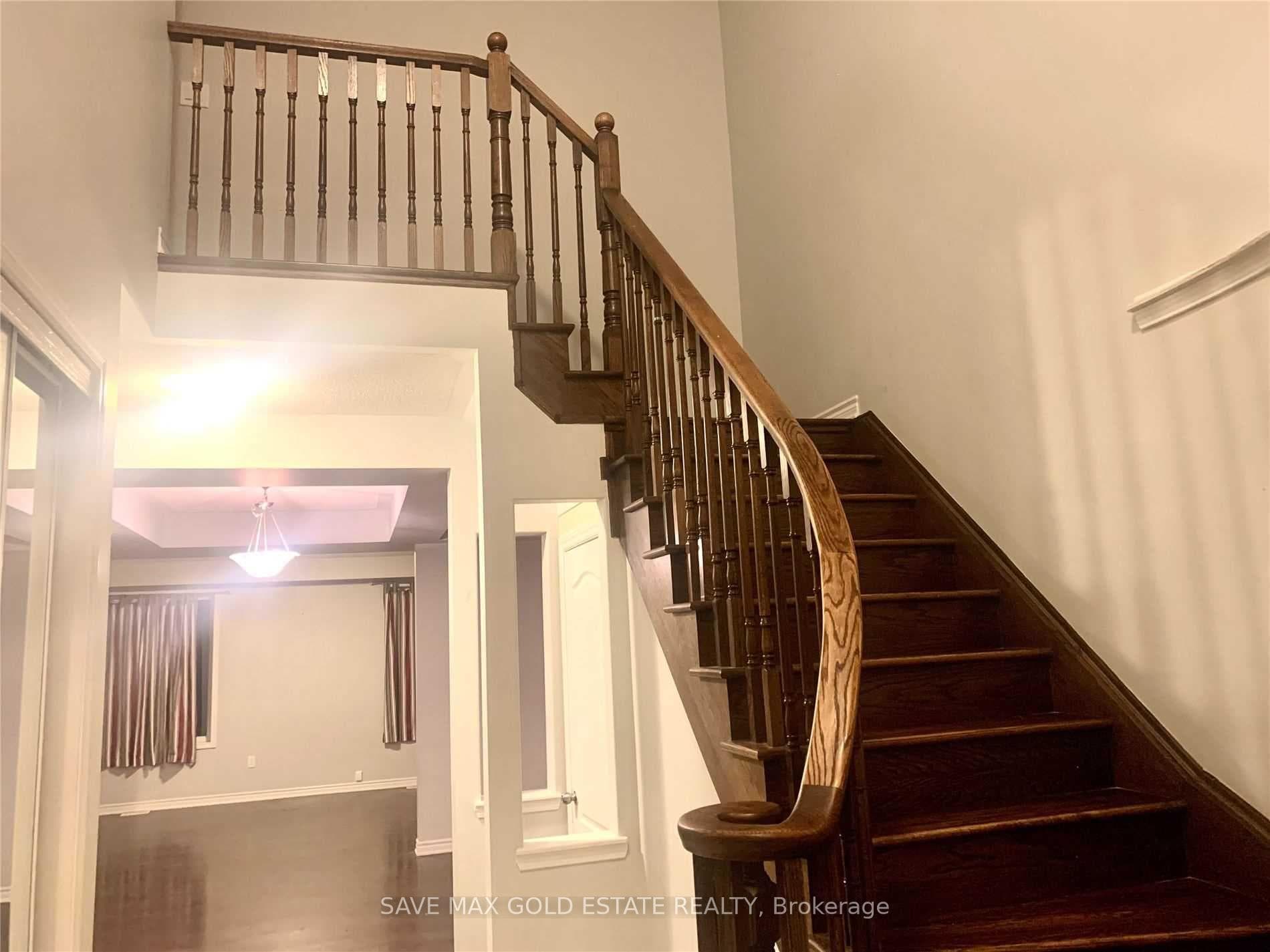9 Troyer Street Unit Upper photo 3