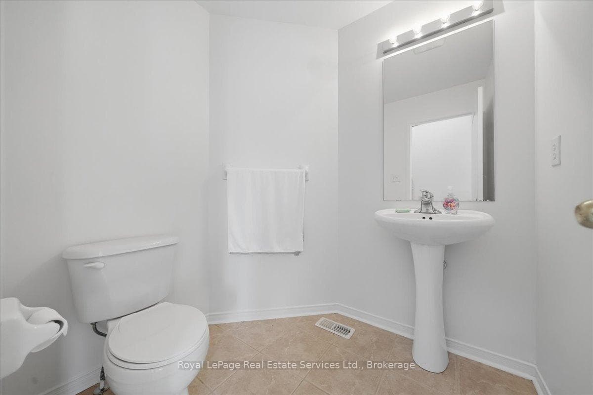 2395 Woodstock Trail photo 13