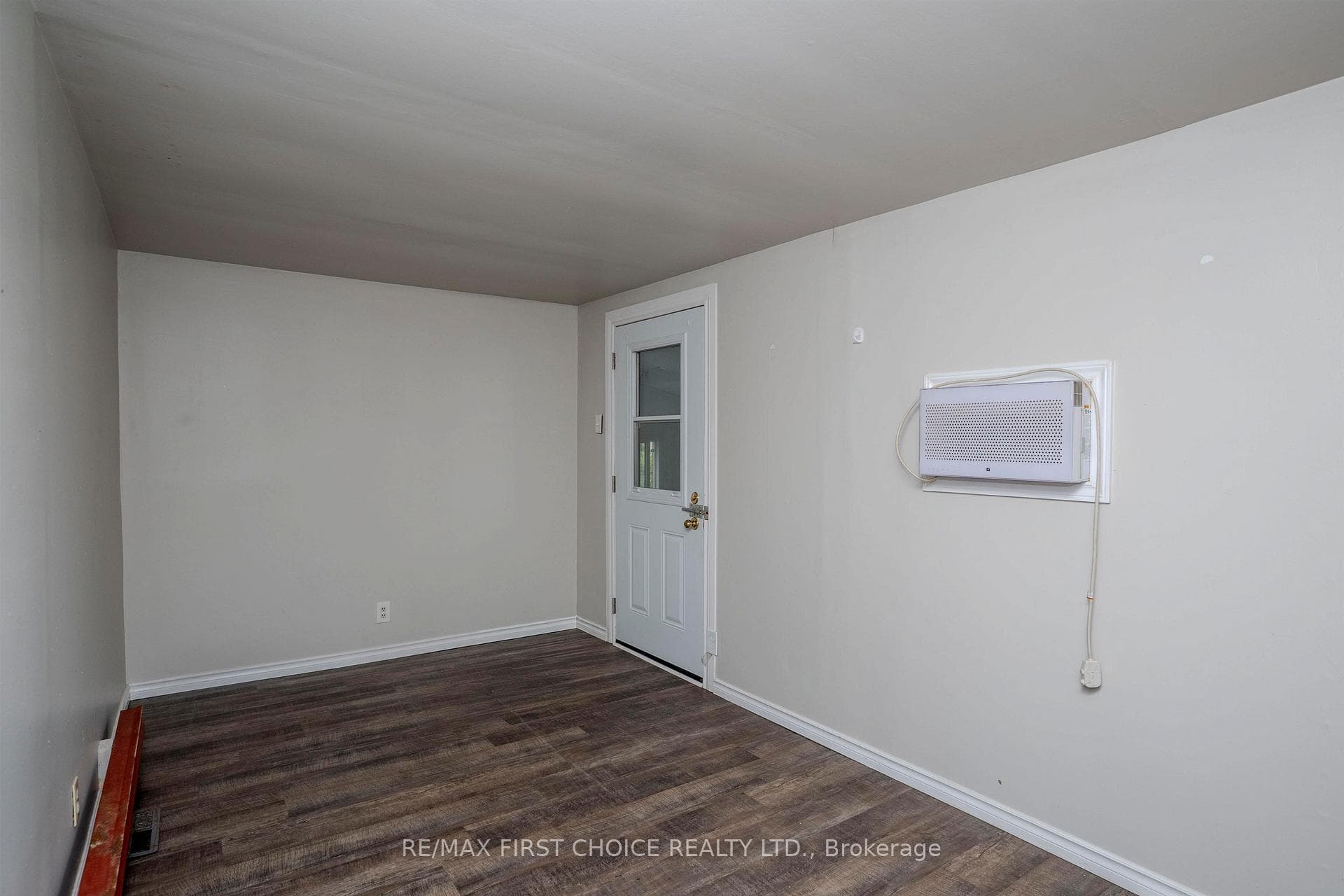 1408 Forest Street photo 24