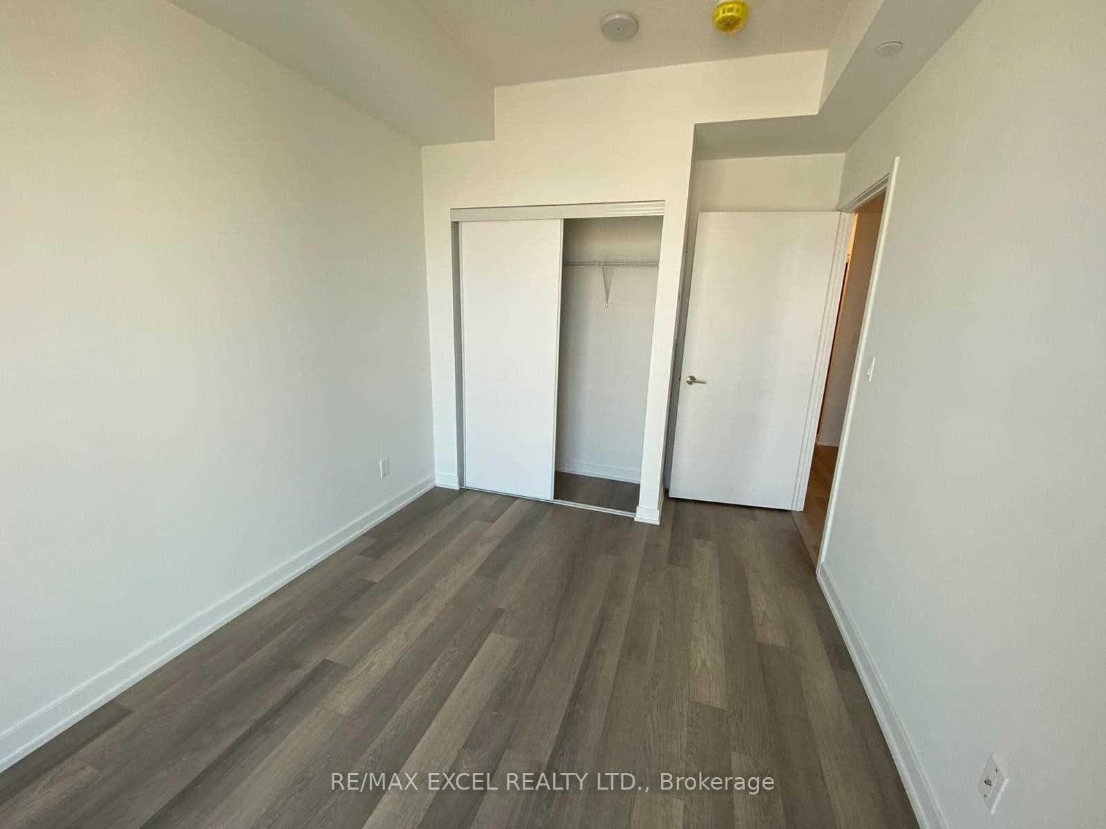 181 Huron Street Unit 1406 photo 8
