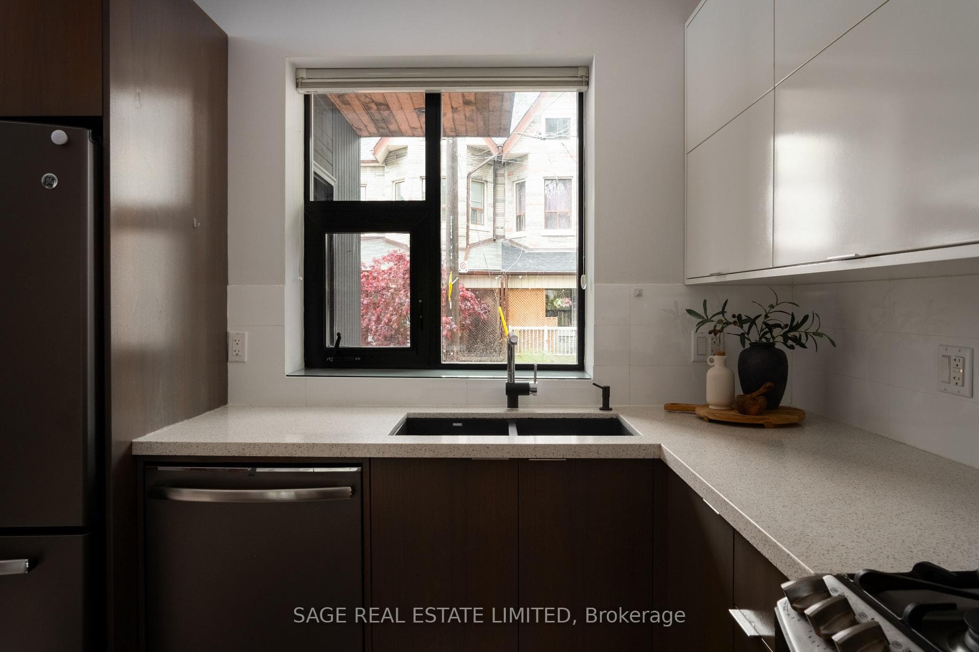 44 Miller Street photo 18
