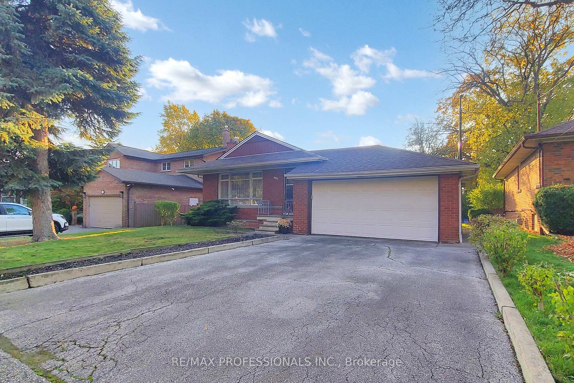 110 Shaver Avenue photo 1