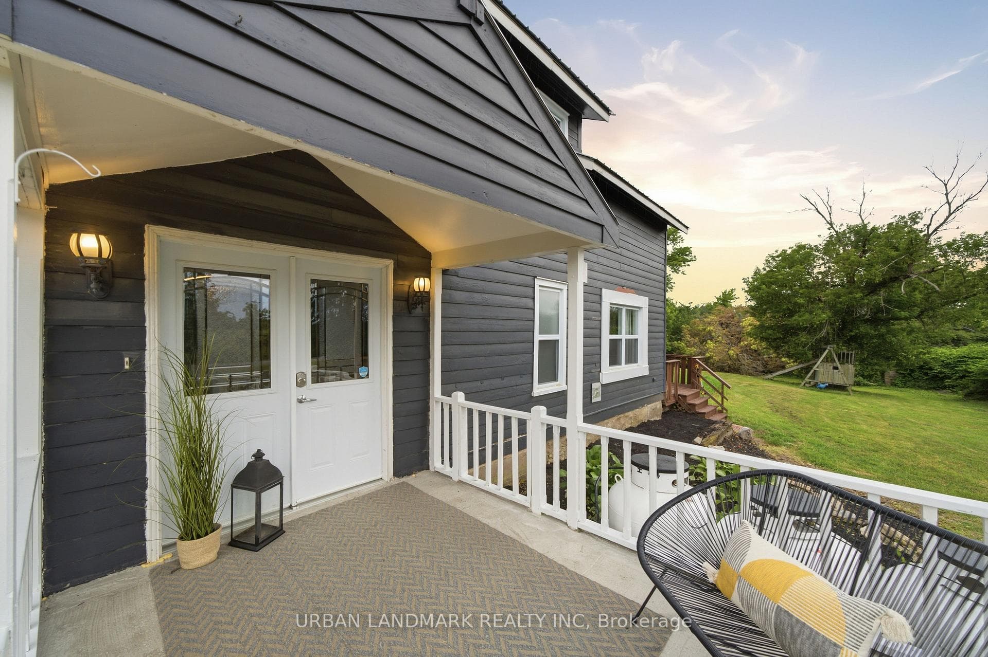 3095 Cooper Road photo 3