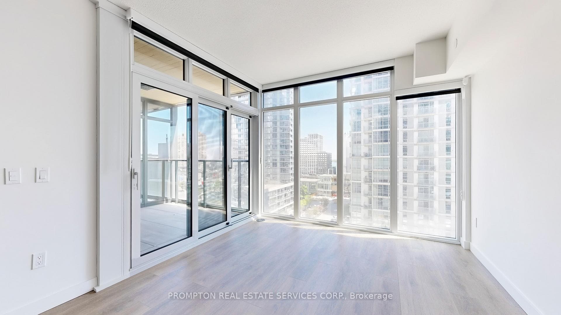 1 Concord Cityplace Way Unit 612 photo 23