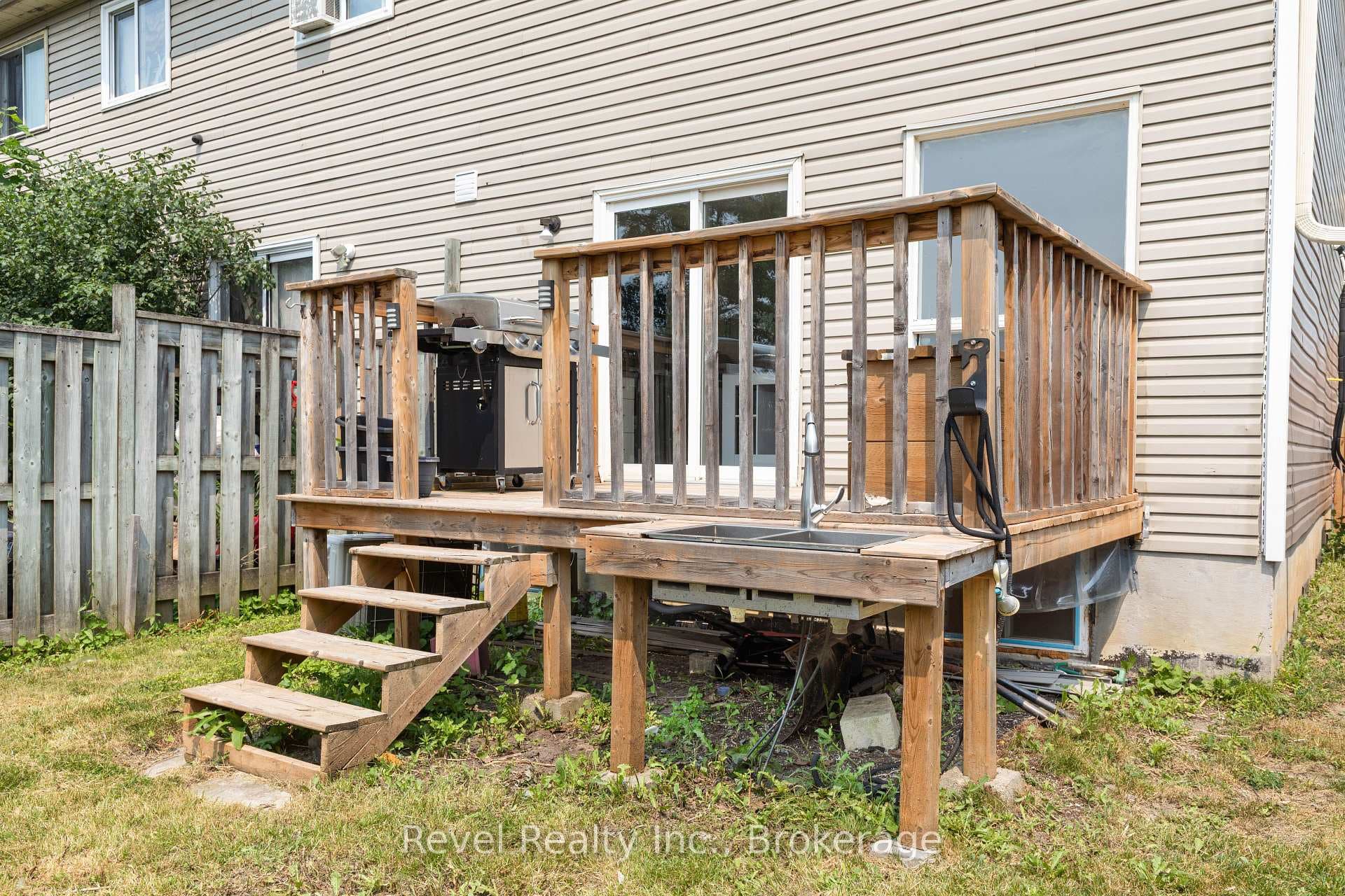 123 Albert Street photo 43